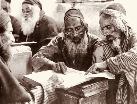 Yemenite Jewish elders studying Torah in Jerusalem in the early 1900s.