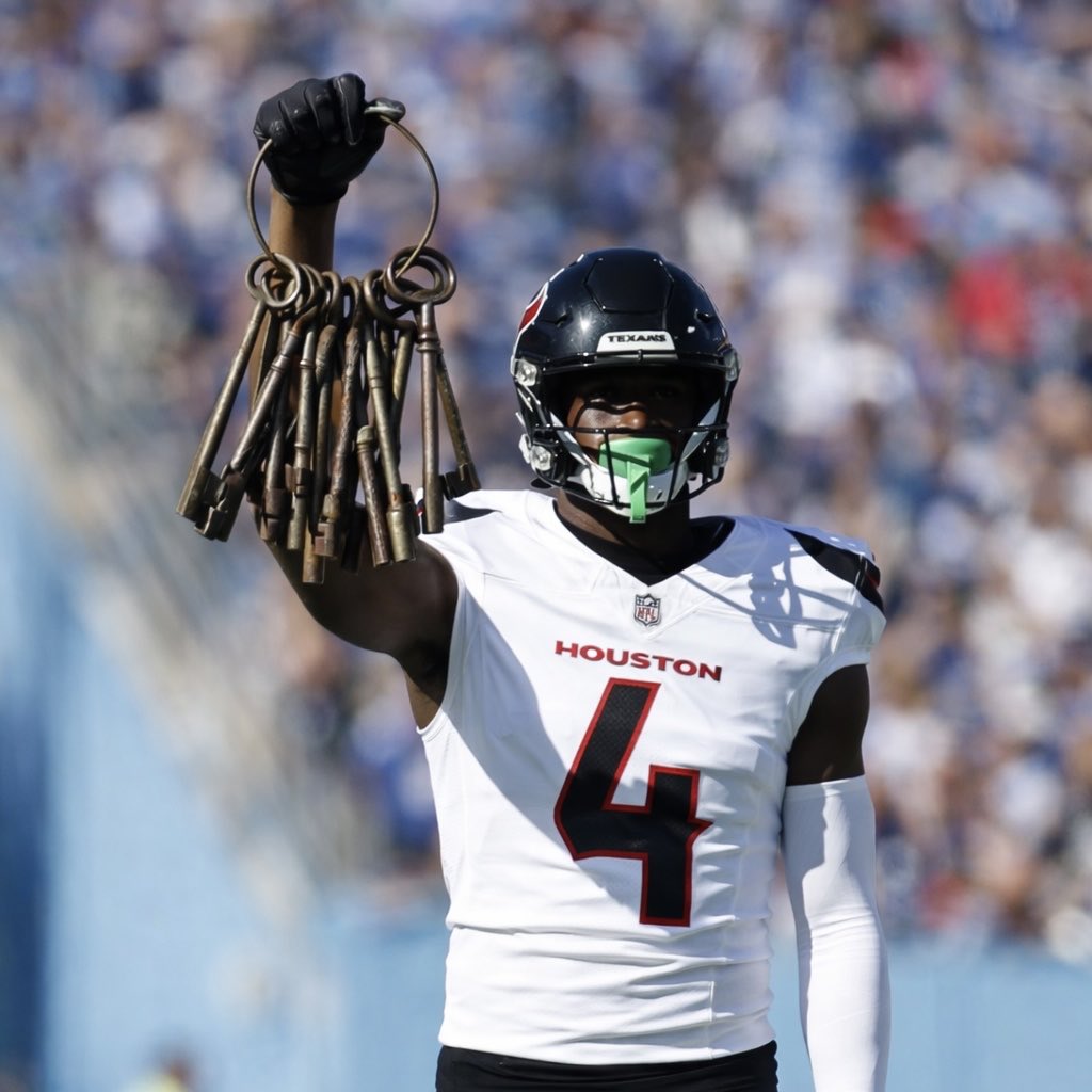 tomorrowsretro's tweet image. Texans “SWARM” Defense ready for battle… ⚔️