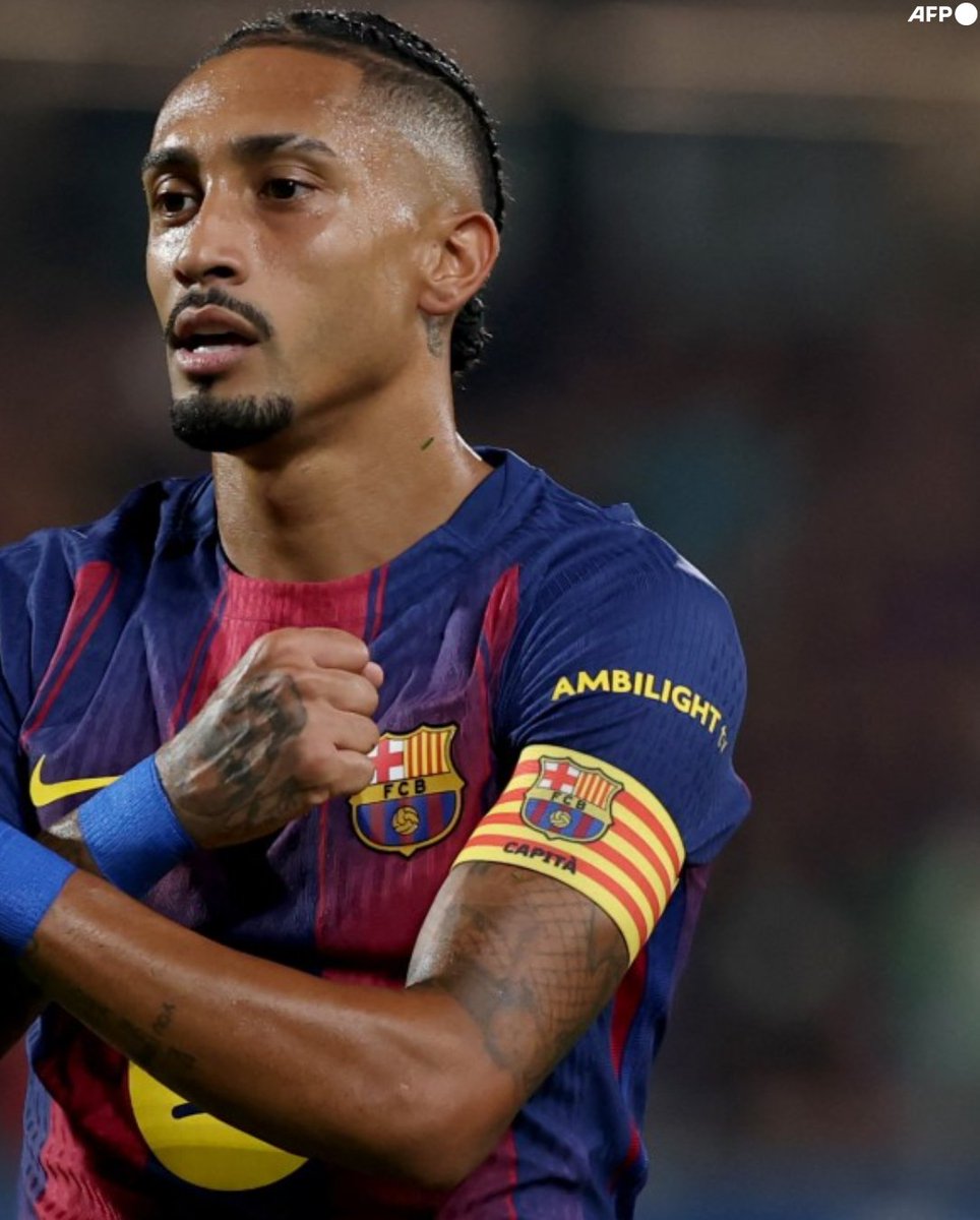 InvictosSomos's tweet image. El verdadero capitán del FC Barcelona. RAPHINHA.