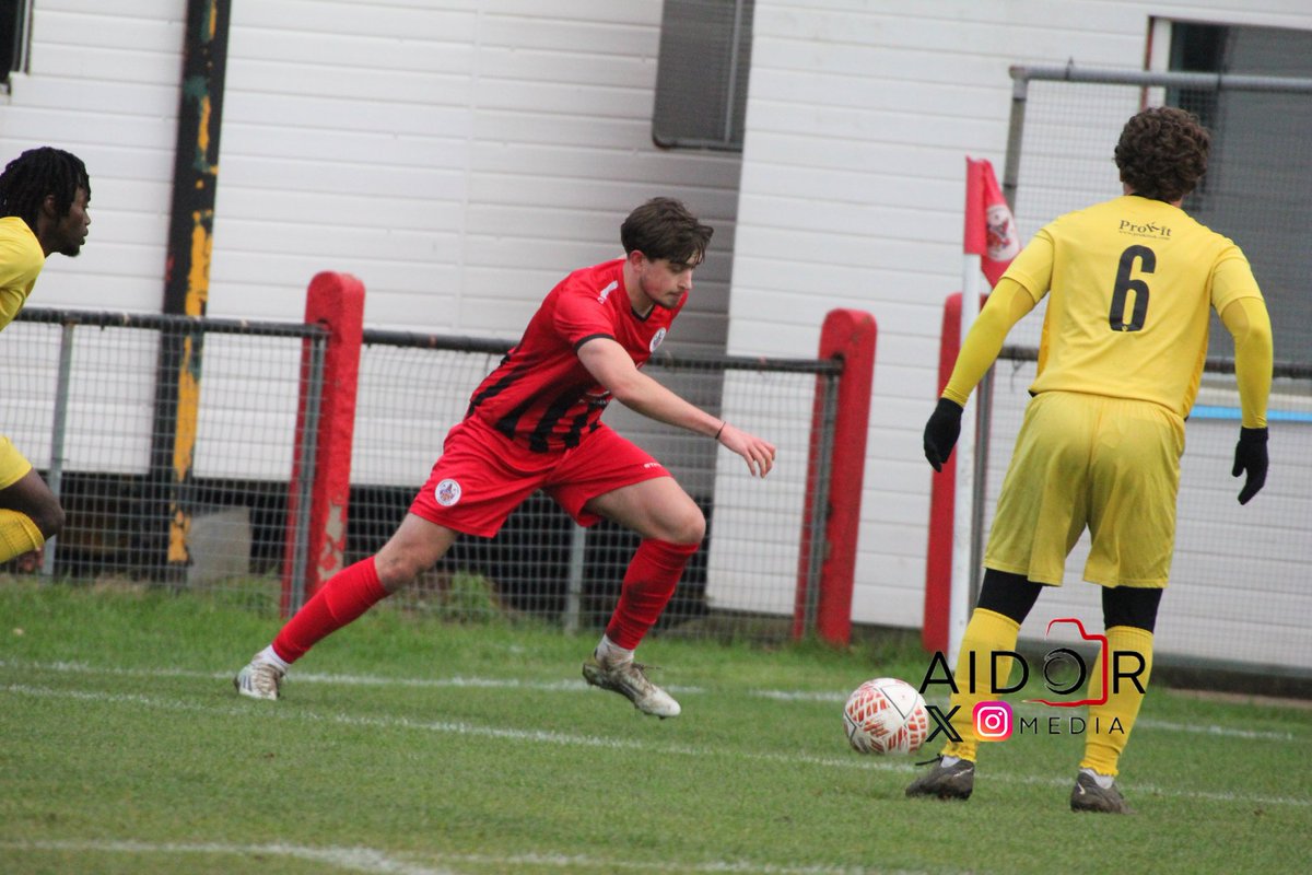 Photos from <a href="/SawboU23s/">Sawbridgeworth Town u23s</a> against <a href="/huttonfc/">huttonfc</a> u23s  in the Essex senior reserve division 

For bookings/Enquires please contact Media@aidor.co.uk for more information