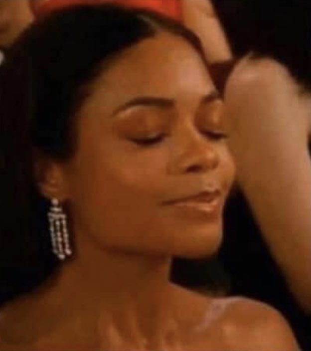 urth2kas's tweet image. when he gives you soft kisses all over your face &amp;amp; you just sit there being loved on nd appreciated..