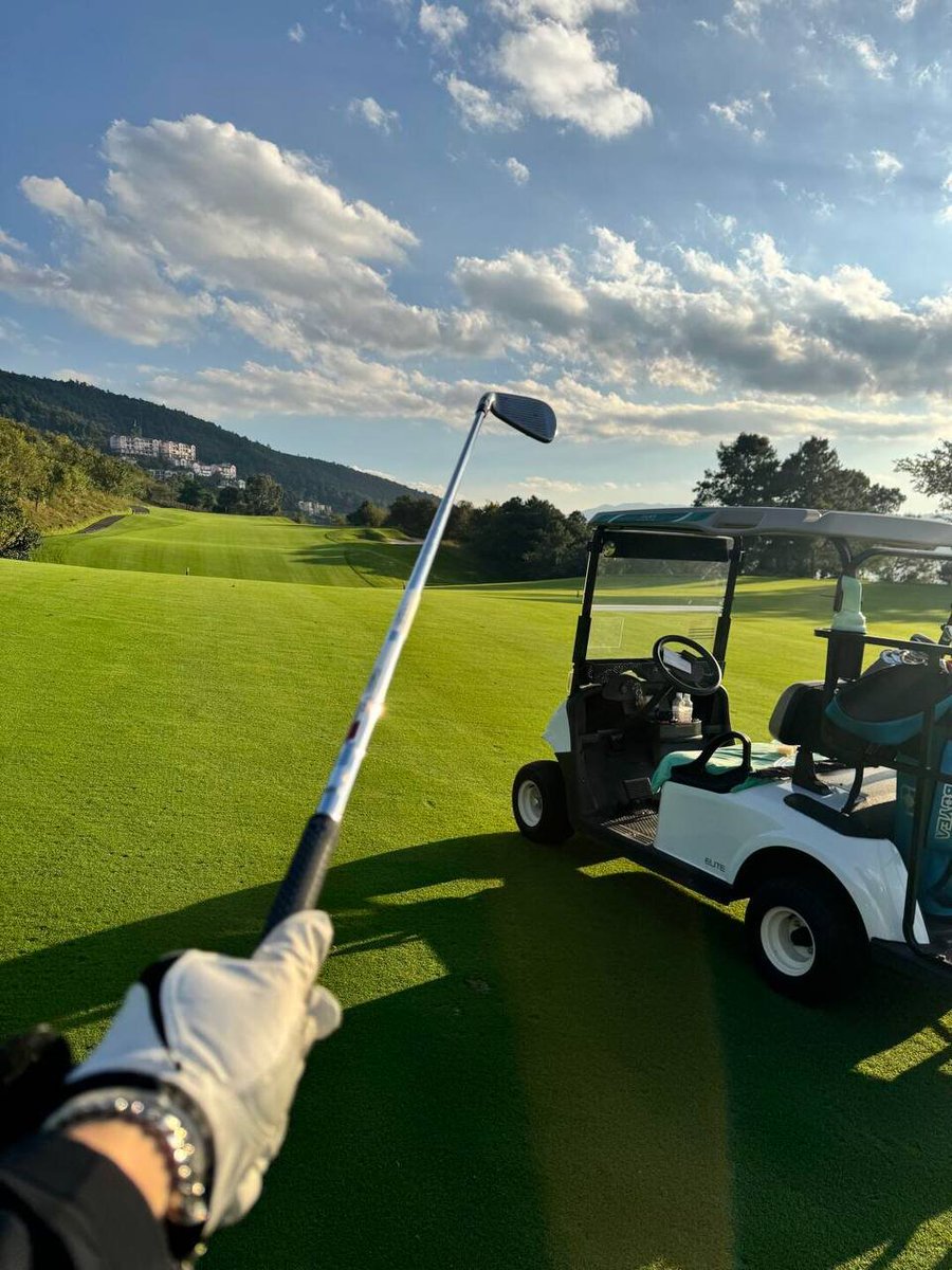 linuxsdc's tweet image. Where stress fades somewhere between tee and green. #USAlife #America