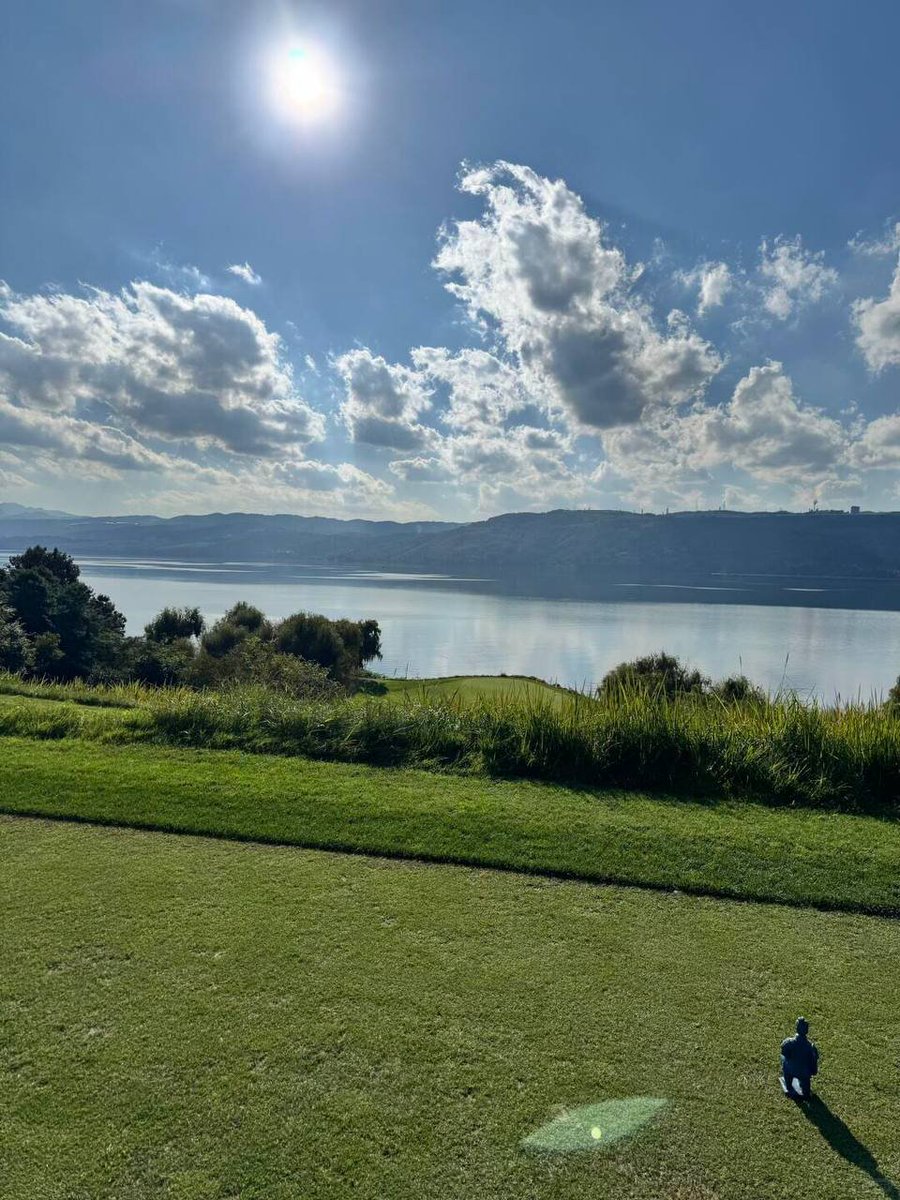 linuxsdc's tweet image. Where stress fades somewhere between tee and green. #USAlife #America