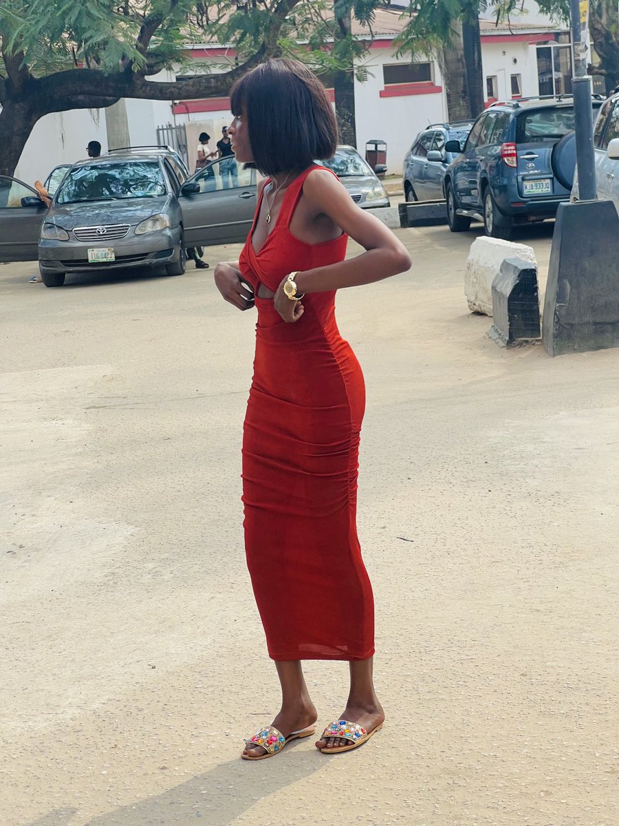 Sarah Agbontaen tweet media