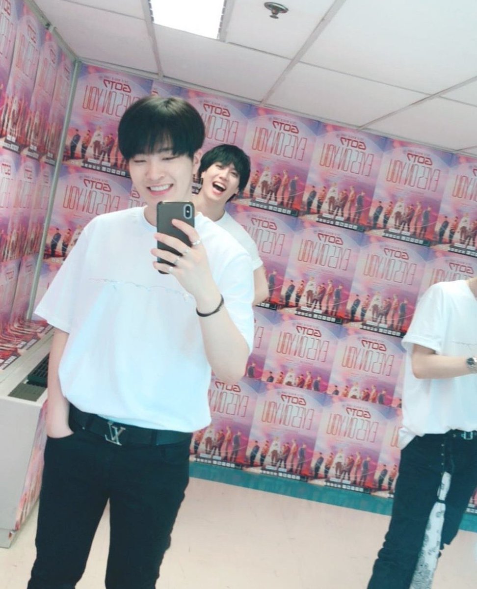 got7oldpics's tweet image. 