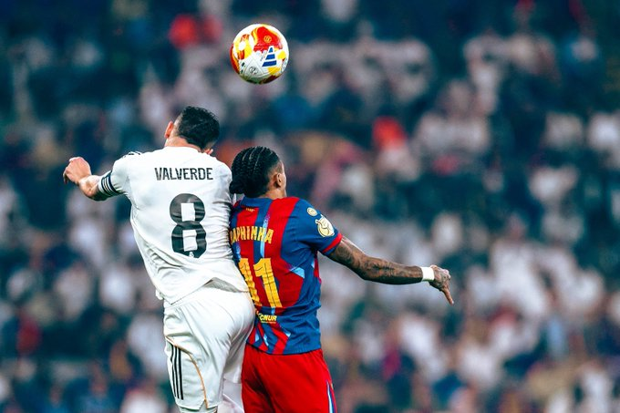 نهاية الشوط الأول: برشلونة 2 - 2 ريال مدريد 