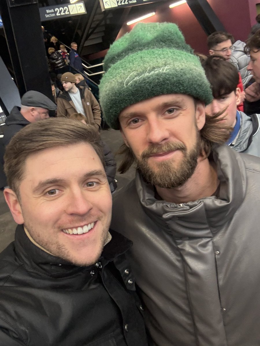 OxfQPR91's tweet image. Anderson in the away end, top guy!