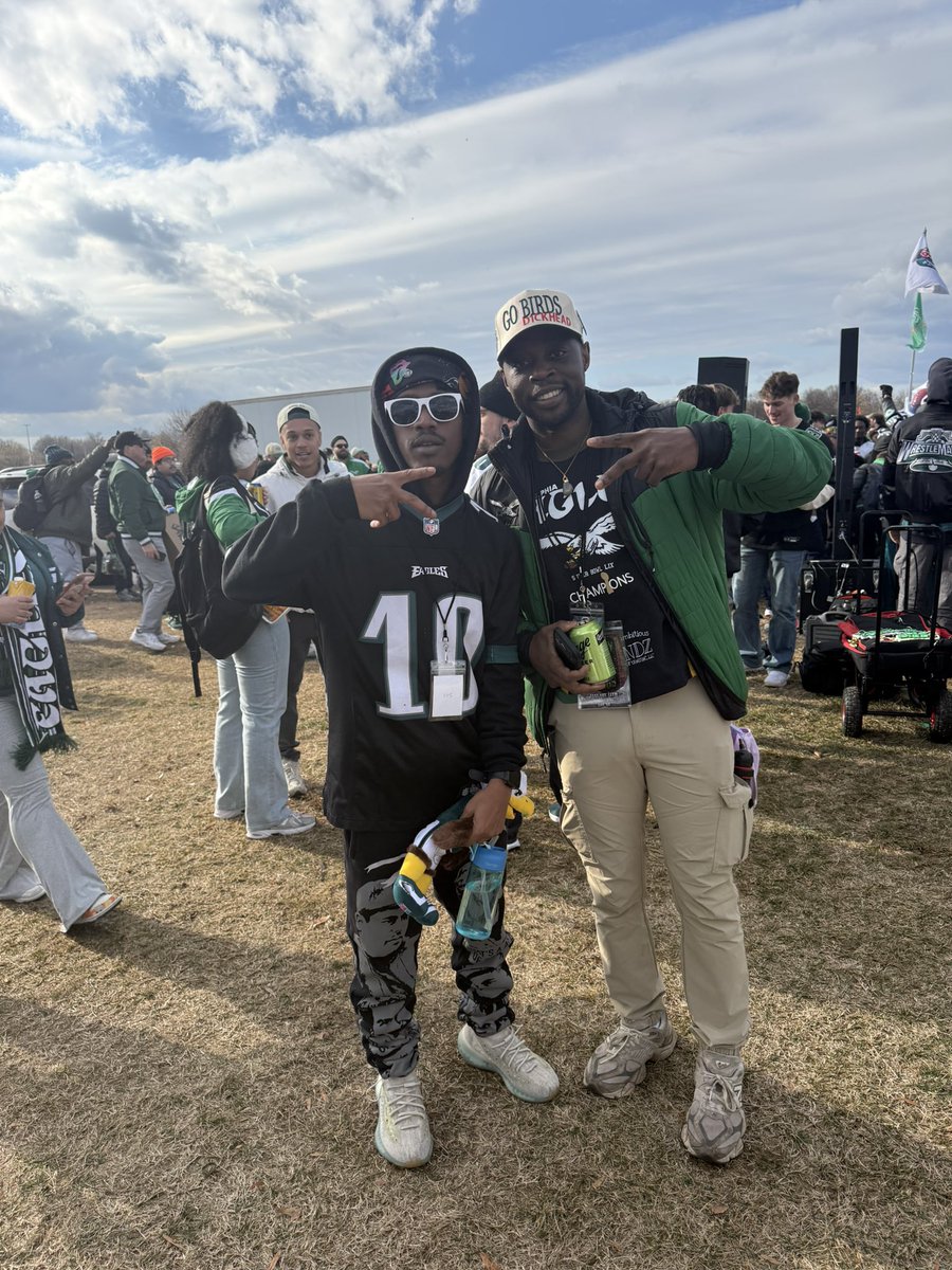 Bre - ON tweet media