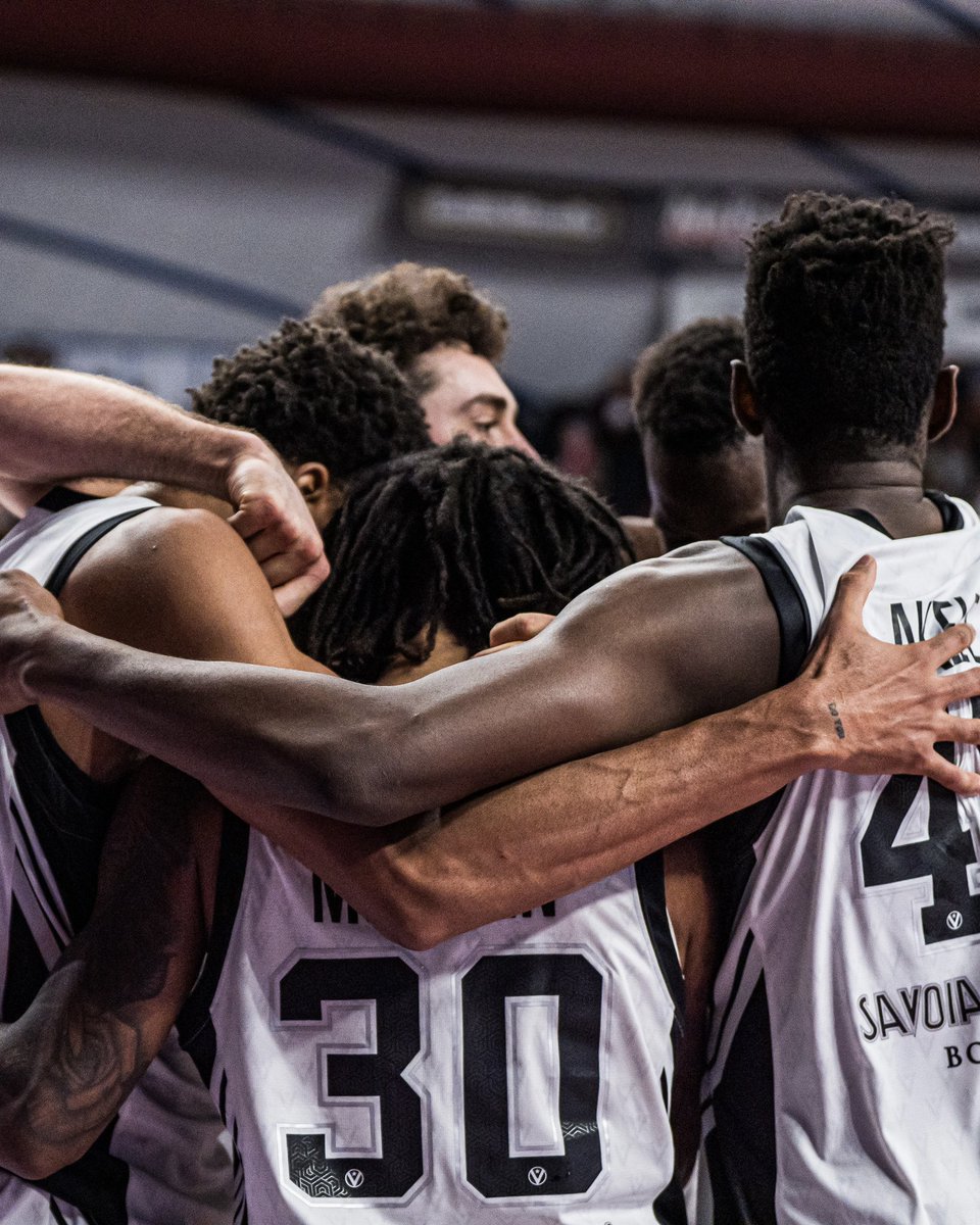 Virtus Bologna tweet media