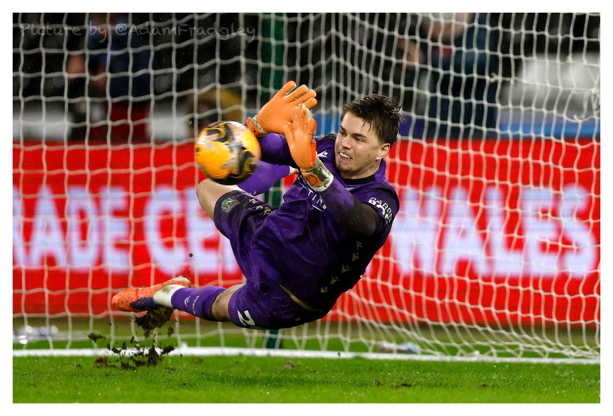 AdamFradgley's tweet photo. 💚💛⚽️📷⚽️💛💚
.
#Swansea v #WBA
#EmiratesFAcup
.
#Bostock #Maja #Wallace
.
.
#baggies #COYB #Albion
.
____________________
.
.
#football #footballphotography #sportsphotography #photography #sport #photooftheday https://t.co/kiQIkU4FP3