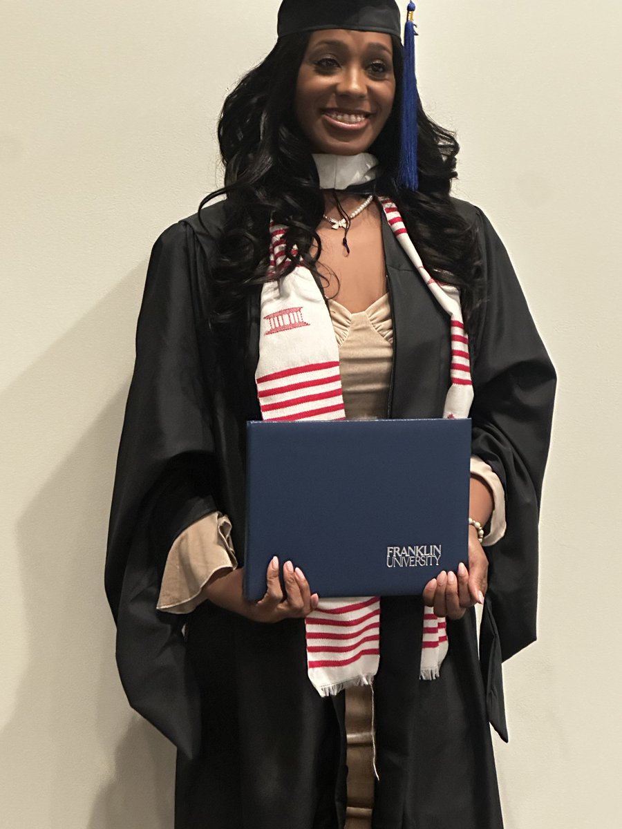 4LTWARD's tweet image. Congrats 🍾🎉🎈🎊 to my baby girl and oldest child @Coco_KayKay4 receiving her Masters in Human Resources at Franklin University(OH)! @TaleesaWard and I are Happy for your success! 🌌 the Limit..Kiddd..#keepclimbing  @24Wardd @NemoAchida