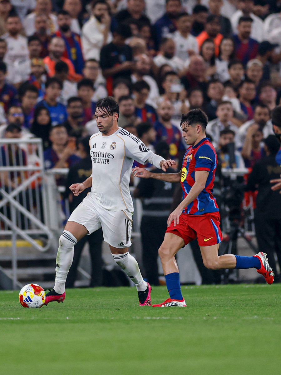 realmadrid's tweet image. 2️⃣ ¡Vamos con la segunda parte!
▶️ @FCBarcelona_es 2-2 @RealMadrid