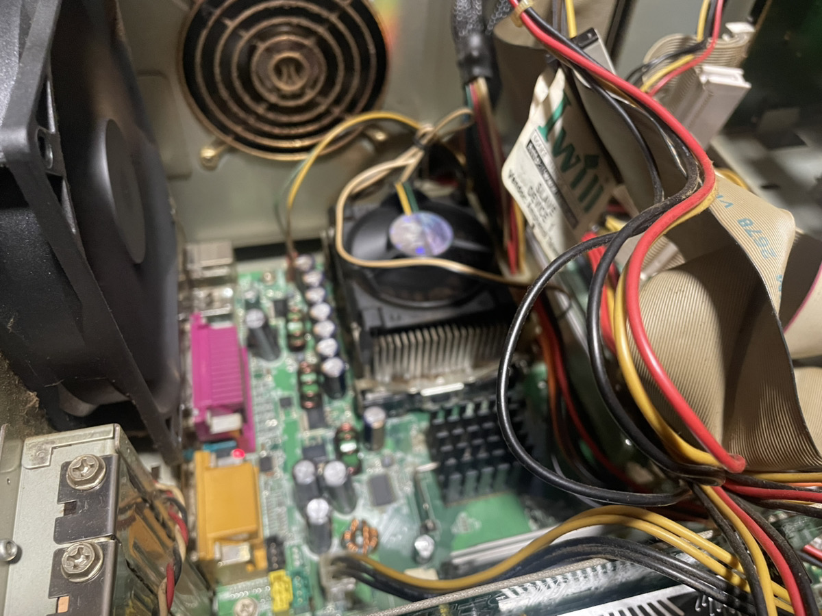 1月12日（月） おはようございます☀ 3連休最終日ですね。 先日の1台