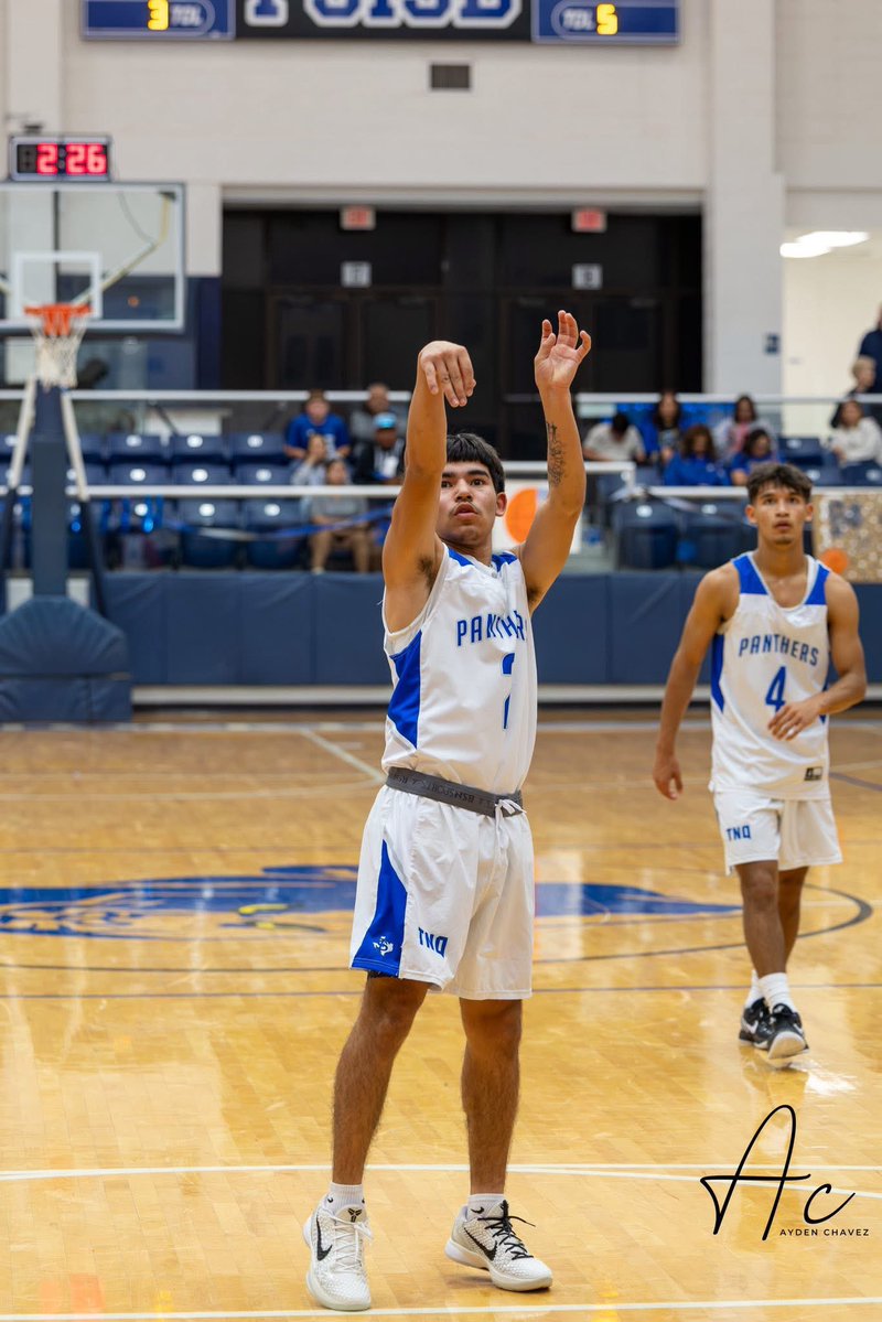 ruby2rochelle's tweet image. 2028 PG | Short-term goals
• 2:1 A/TO
• 2–3 SPG
• Finish through contact
• Add strength &amp;amp; vertical
• Compete for All-District
#TXHSBB #2028 #PointGuard