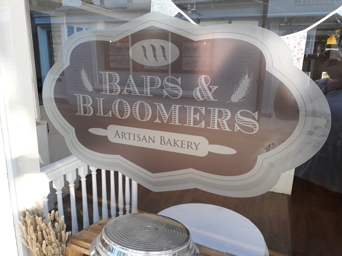 Northern_Soul_'s tweet image. Is it time to reignite the Great British Bread Debate? We reckon so...
northernsoul.me.uk/debate-bread-f…
#bap #roll #barm #muffin #bread