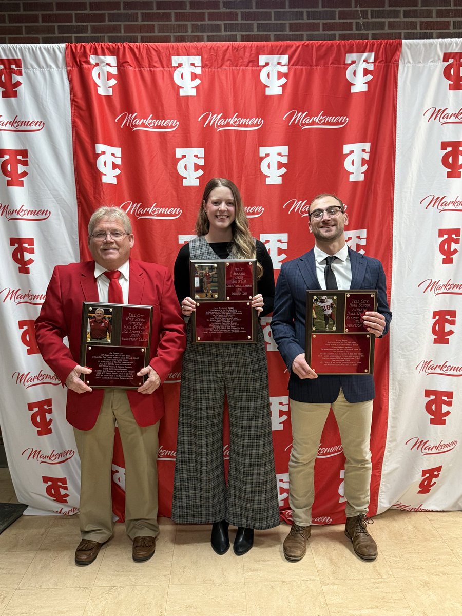Congratulations to our 3 newest members of the Tell City Athletics Hall of Fame, Elliott Brown, Logan Flannagan Sherry, and Joe Litherland. They were inducted last night at a ceremony in the auditorium and were presented at halftime of the varsity game. 
Go Marksmen