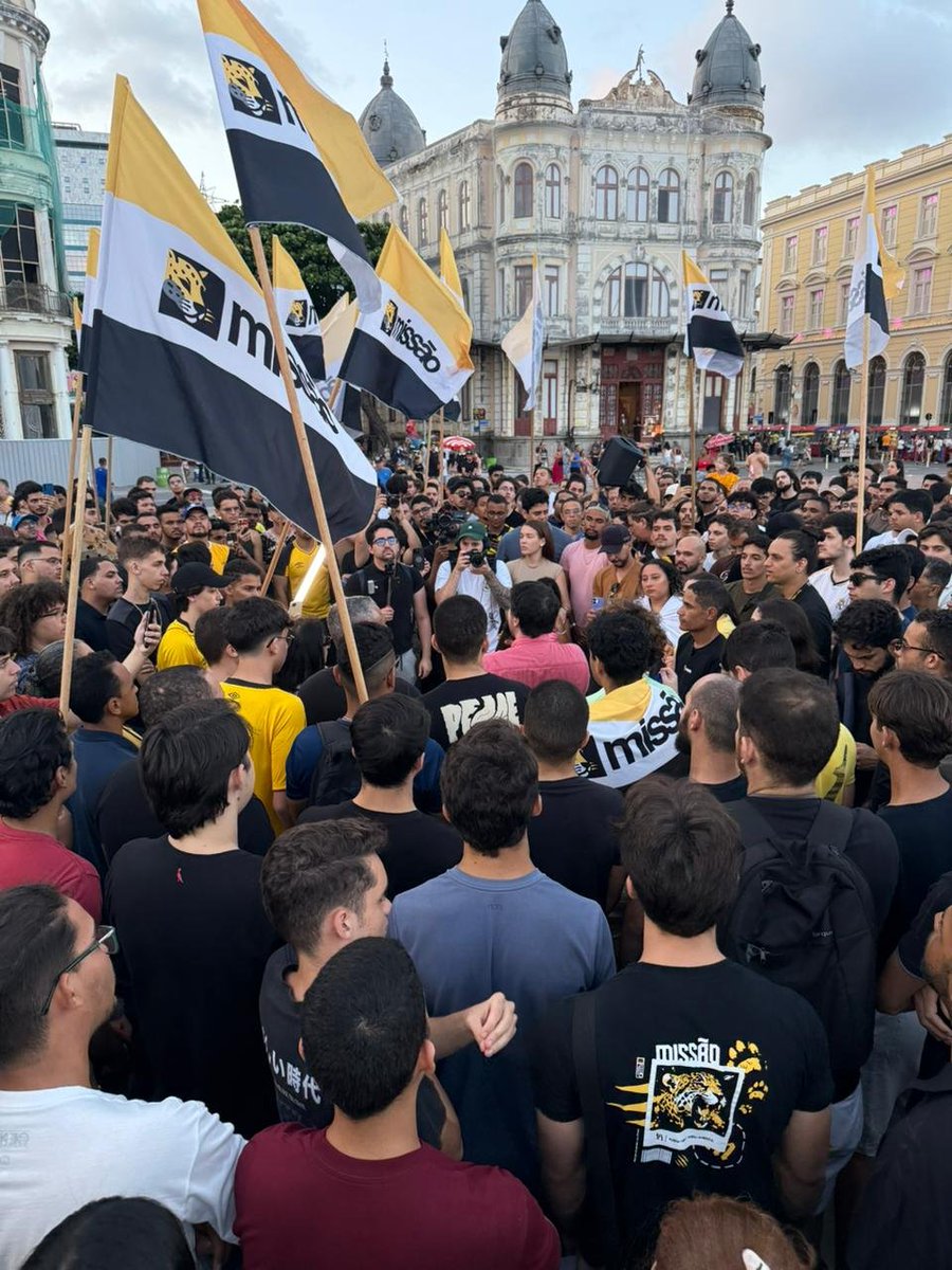 O homem chegou em Pernambuco! <a href="/RenanSantosMBL/">Renan Santos⬛️🟨⬜️</a> 14!