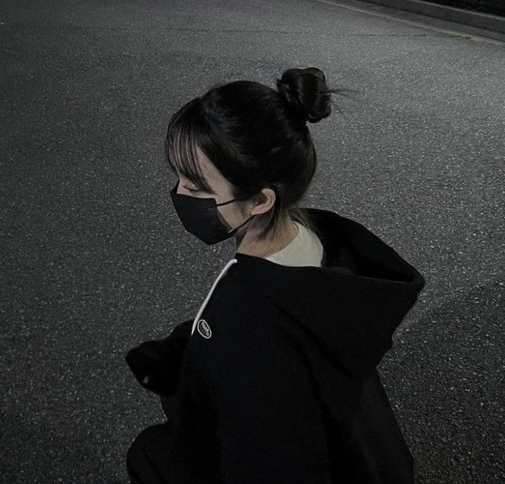 Torpling's tweet image. 大学の講義室でプレゼンの順番待ちしてるけど緊張で手汗がやばい
準備はしたつもりだけど不安しかない 🦓