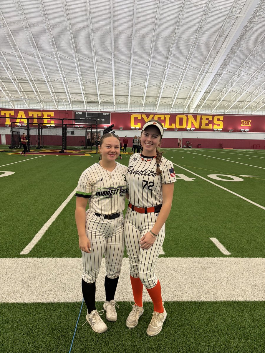 Thank you so much <a href="/CoachPinkerton/">Jamie Pinkerton</a> and <a href="/CycloneSB/">Iowa State Softball</a> for an amazing 2 day camp! I had an amazing time learning from coaches and players.