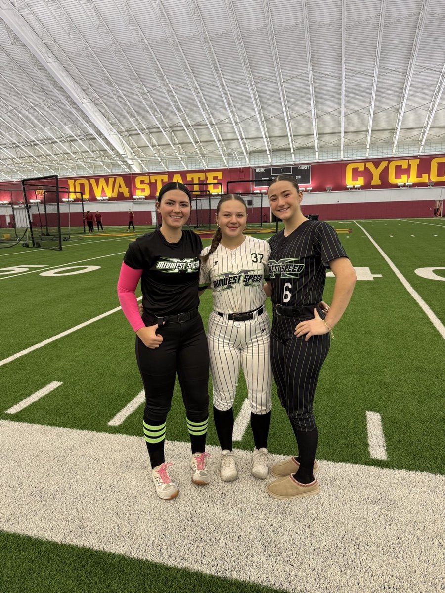 AuroraTaft37's tweet photo. Thank you so much @CoachPinkerton and @CycloneSB for an amazing 2 day camp! I had an amazing time learning from coaches and players. https://t.co/3s7XTReKf3