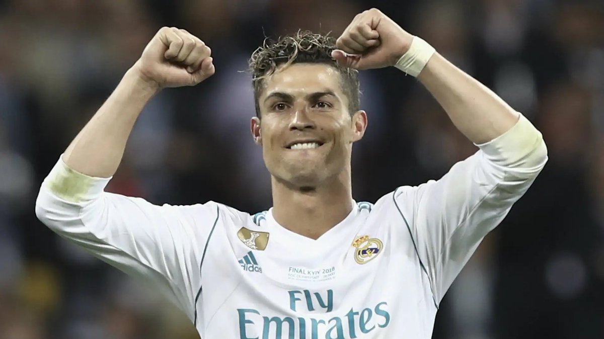 _DeJonginho's tweet photo. Tweet risqué : Raphinha a plus marqué l’histoire des Classico que Cristiano Ronaldo https://t.co/30kkKXVLce
