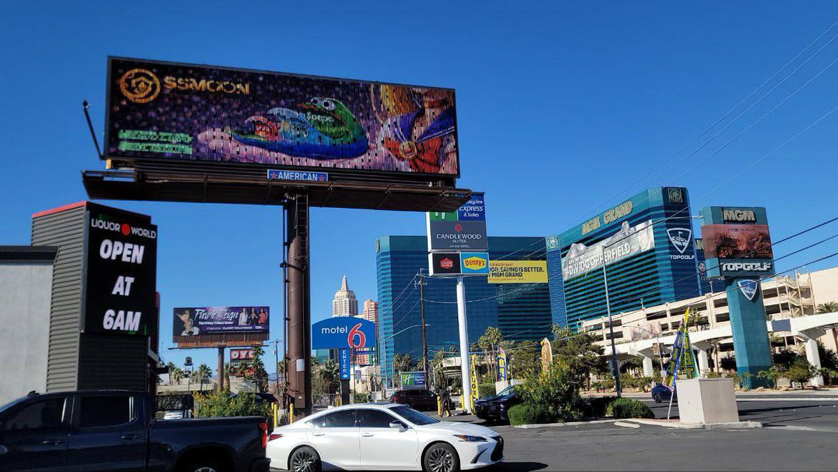 Mickey Blue Eyes tweet media