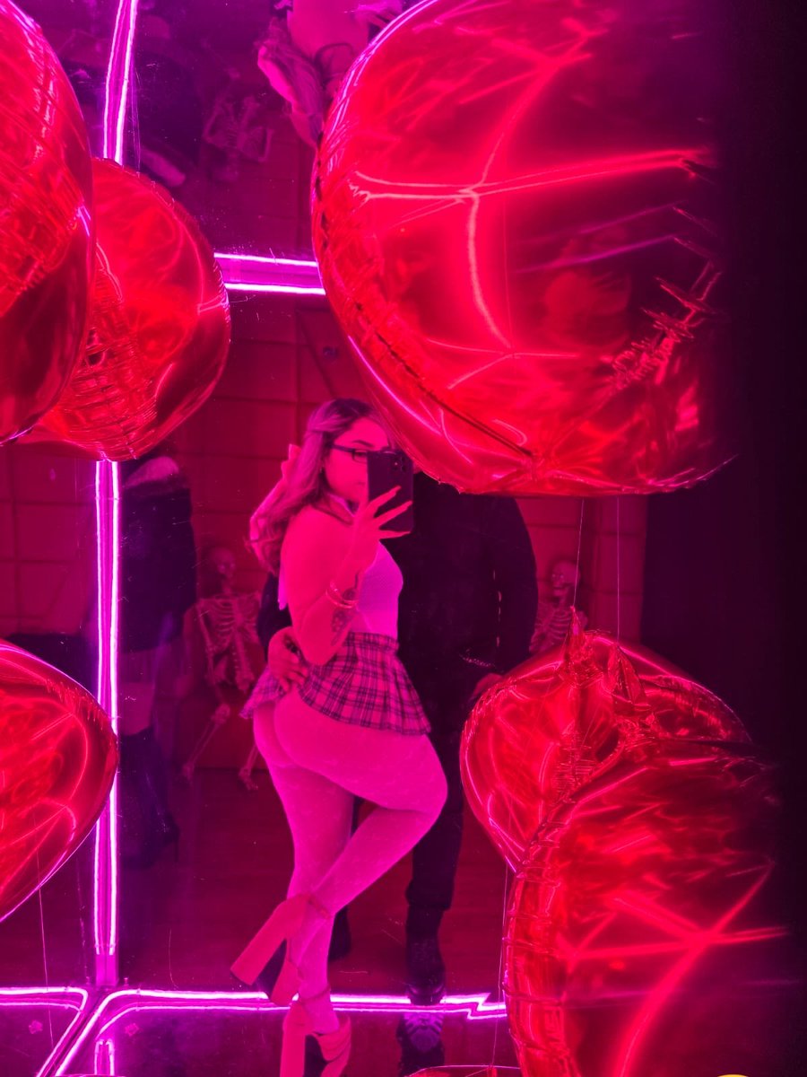 CYLA_SW's tweet image. Sábado muy de colegiala 😈🥵 
@luxsociety_mty