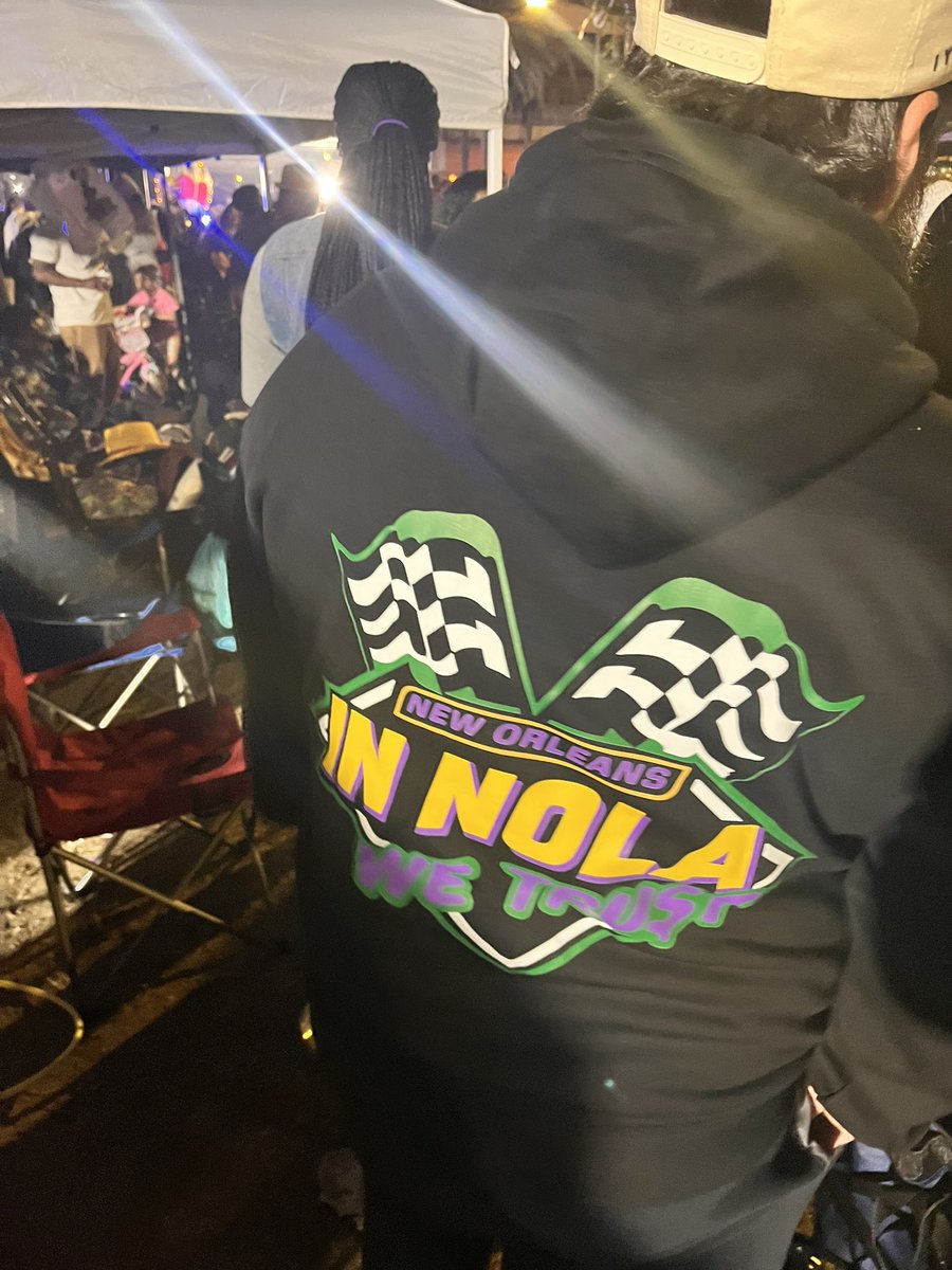 ABOUT TO MANIFEST A WHOLE FAMILY ORDERS THESE HOODIES FOR MARDI GRAS 🎭⚜️