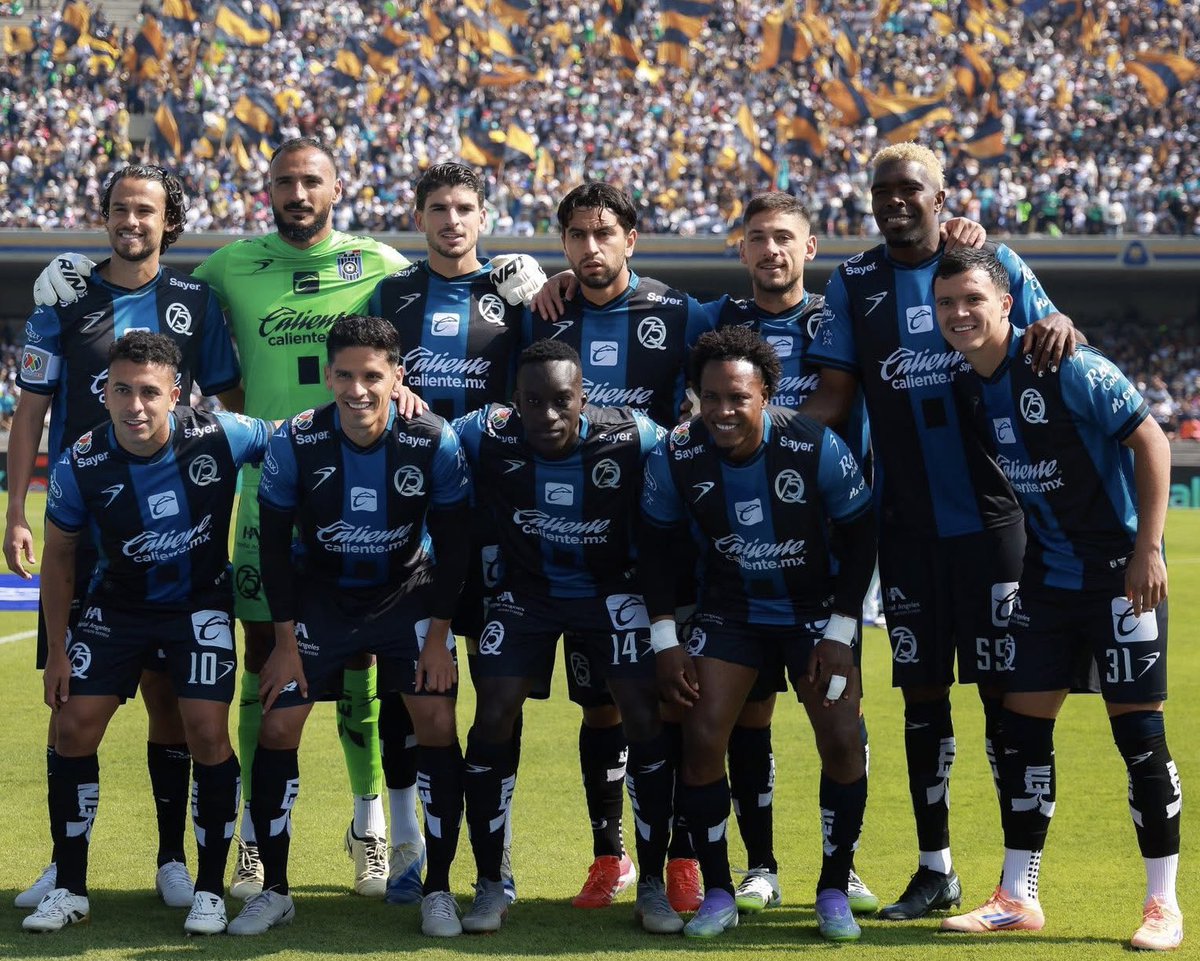 Buena presentación, en una cancha complicada y con desventaja. 
Carcelen contiene y da salida, Unjanque tiene llegada, Abascia da seguridad. 
Tití y Julio deben dar más y ahora tienen competencia interna.
Llegó el gol de Coronel.
El esquema inicial de defender se modificó y se