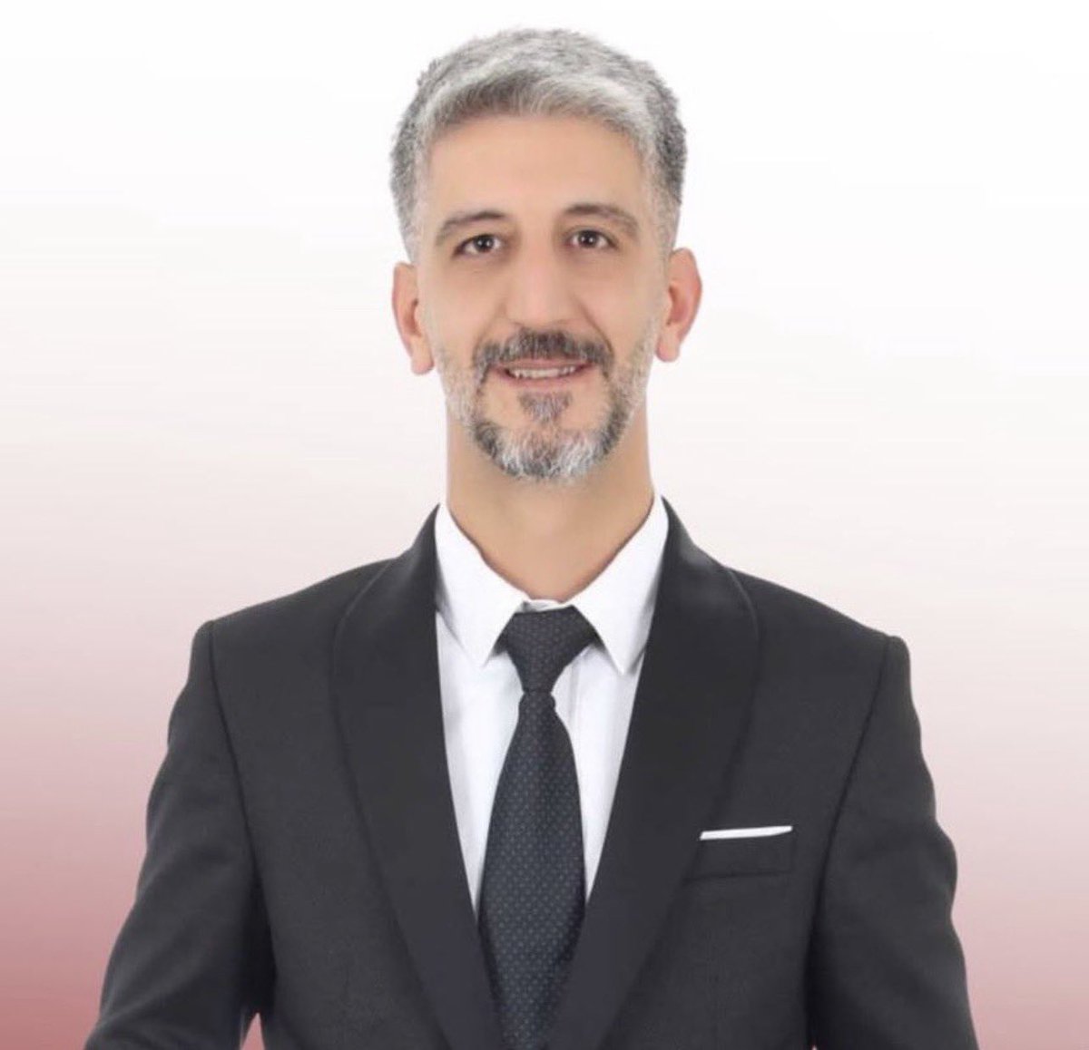 Umit_Dursun12's tweet photo. Bingöl Esnaf ve Sanatkârlar Odası seçimlerini kazanan Zülküf Alpay’ı ve yönetim kurulunu tebrik ediyorum. @AlpayZulkuf https://t.co/GKiuVF0FHJ