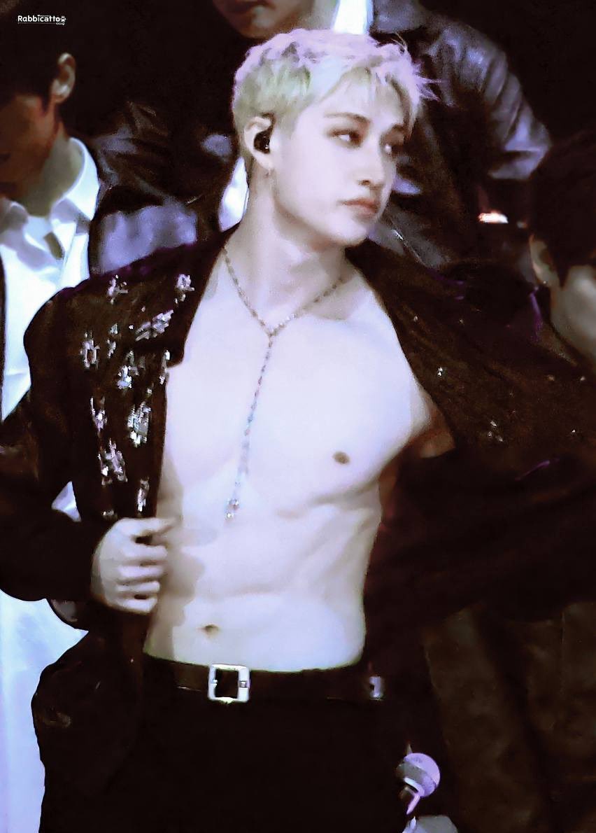 ﹫． 𝒮ℯ͜𝑟𝑒 ┈𑁒 𝐧͡𝐞 † tweet media