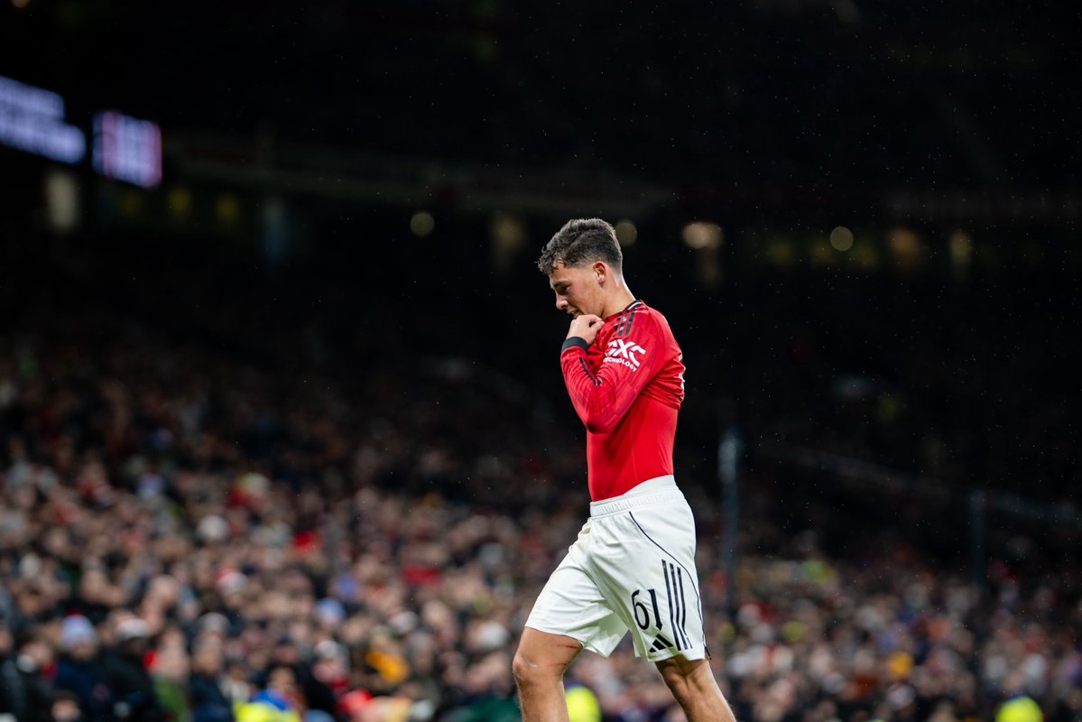 Shealacey10's tweet image. I want to apologise to all of my teammates staff and the fans 😔 I let everybody down tonight I shouldn’t let my emotions get the better of me I will do everything I can to make this right 🙏🏼