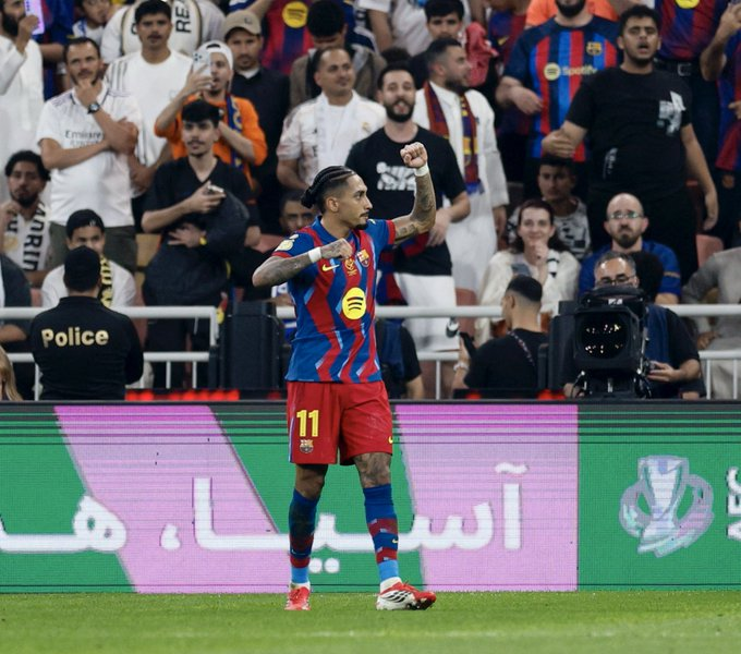 رافينيا وصل الآن إلى 7 أهداف + 3 تمريرات حاسمة أمام ريال مدريد 