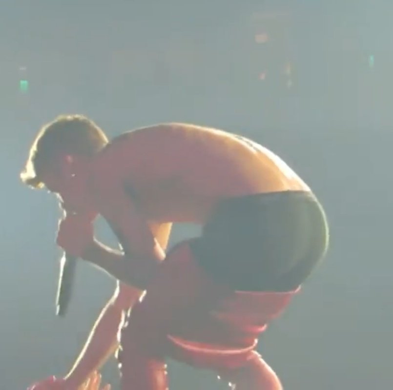 shitposter tweet media