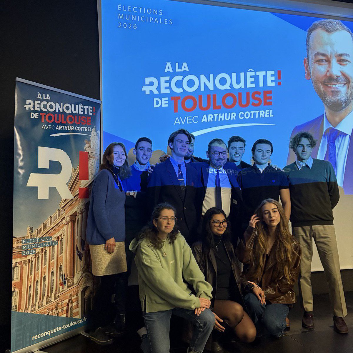 Une énergie incroyable, et des regards tournés dans la même direction.

🚀 La reconquête de Toulouse est en marche !

#AlaReconqueteDeToulouse