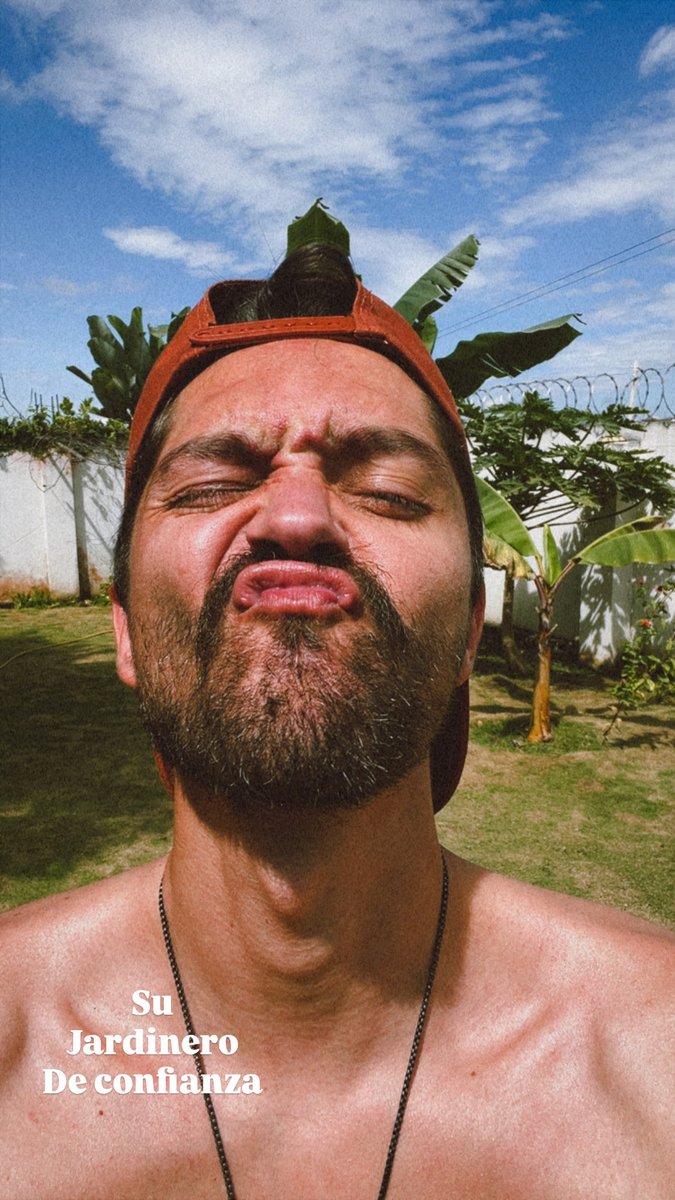 El tal Gustavo ese 🌹 🚀 (@tathomejia) on Twitter photo 