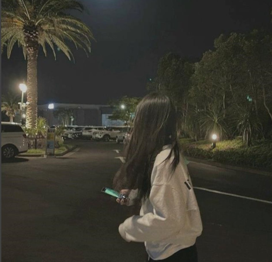 umm699's tweet image. 今日のランチは800円のラーメンにしたけど量が少なかった 👩‍👧‍👦