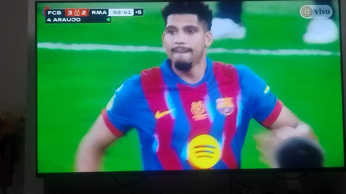 RoyerReverenge's tweet photo. Vamos Araujo https://t.co/mvDCw7SnM6