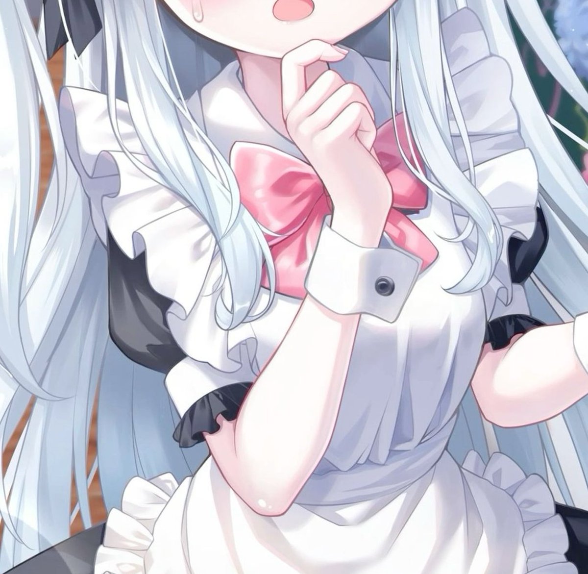 laracandy's tweet image. コンビニのおにぎり2個食べてお腹いっぱい 🥦