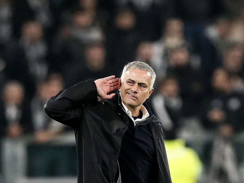 🗣️ JOSÉ MOURINHO: "Ningún equipo es invencible, todos pierden, pero cuando pierde el Real Madrid todos se alegran, porque es el mejor".

Imposible describirlo mejor.