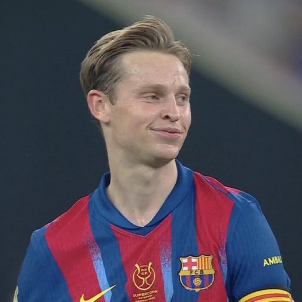 hbibissam's tweet image. J’attendais juste la fin du match, m’en blc de ton rouge.

MERCI POUR LA MASTERCLASS POSÉ EN 4K 🎩