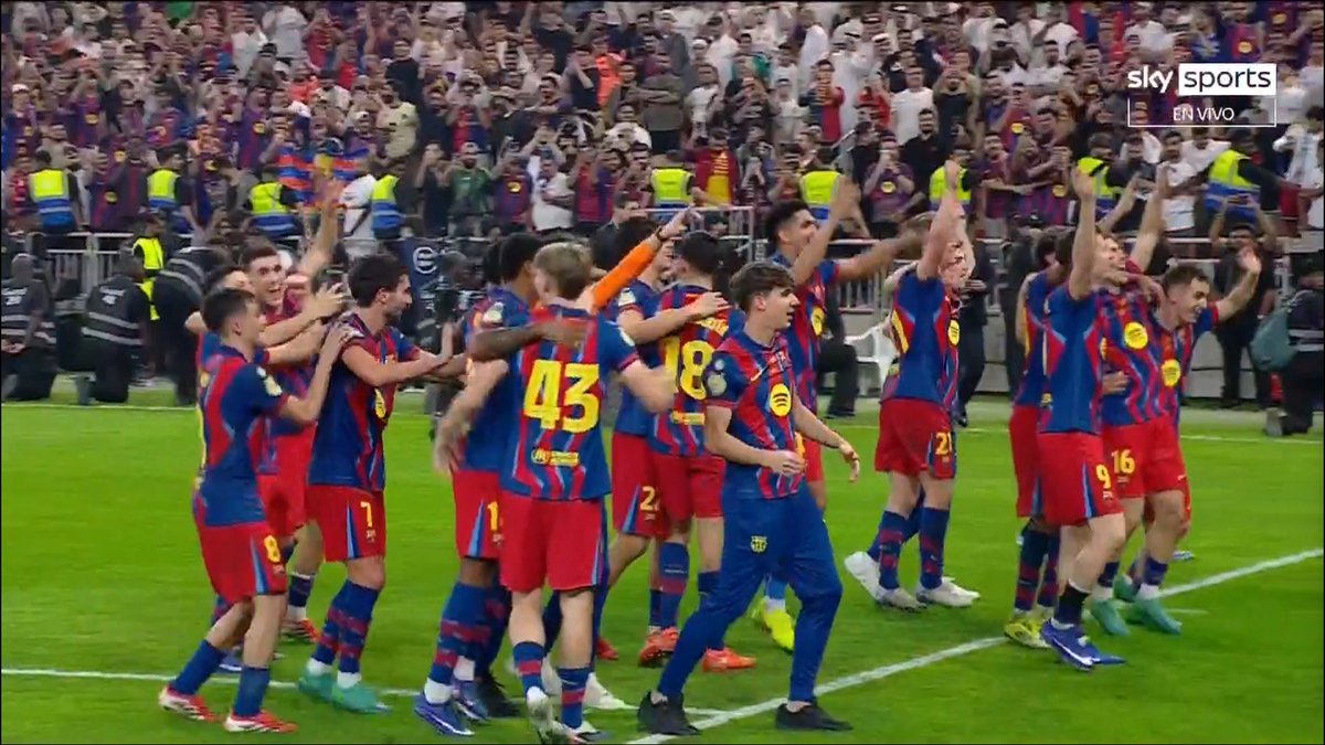 BarcaUniversal's tweet image. CAMPEOOONES
CAMPEONEEES
OLEEE OLEEE OLEEE! 🏆🏆🏆🏆