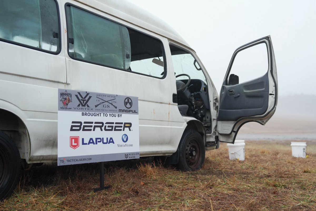 CR2SS248's tweet image. You signed up for a shooting match
But somehow ended up on soccer pickup

• Slide door open
• Engine off
• Targets up
• Rifles deployed

Because real life does not happen on a square range

Who’s riding shotgun with you?

#ShootingMatch #MatchLife #StageDesign