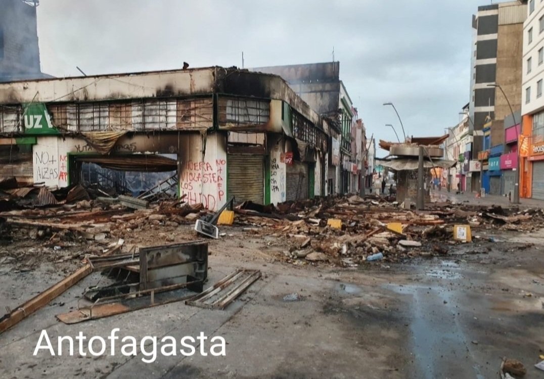 Sabia usted que los que le hicieron esto a Chile llevan cuatro años en el gobierno, en marzo terminan su corrupto período, y se van millonarios...y todo el daño provocado les salió gratis.