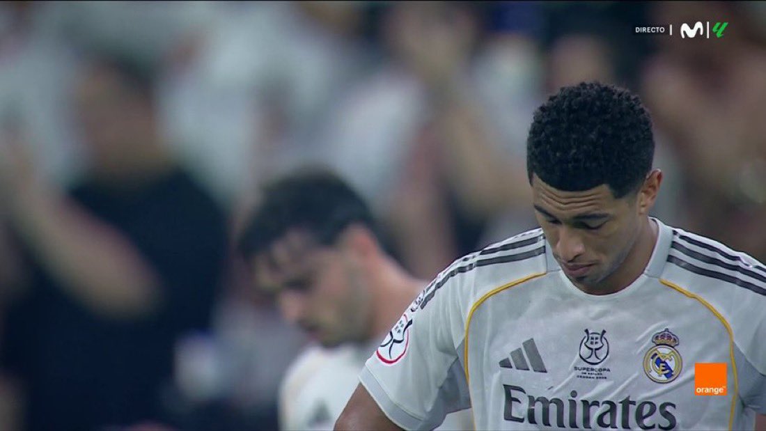 A MAMAR PUTA BARATA <a href="/BellinghamJude/">Jude Bellingham</a>