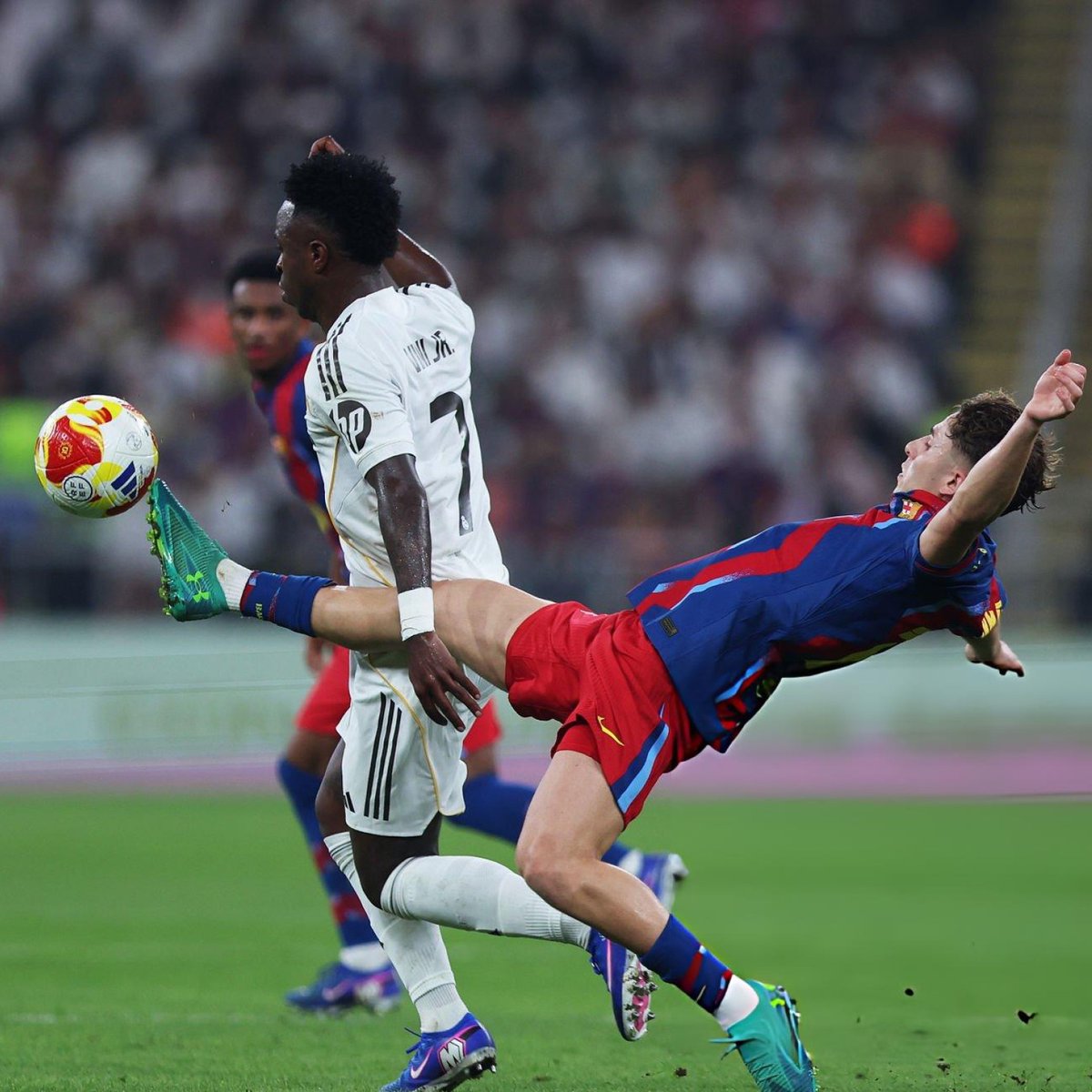 _ferminlpz's tweet image. Sit Down 🪑