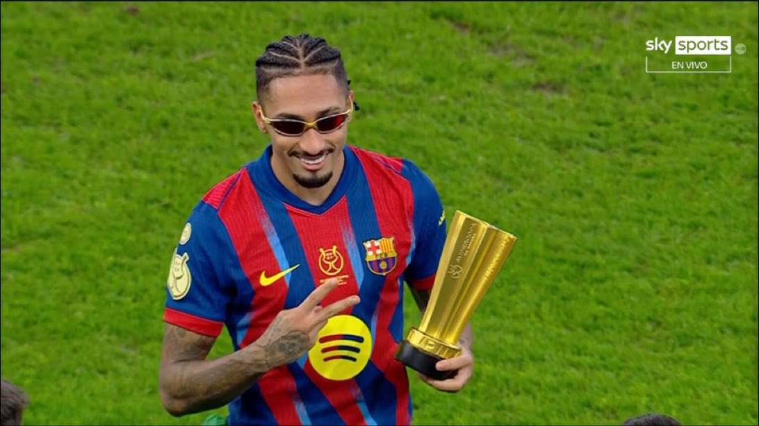 GodDemon_Master's tweet image. Este tipo merece un balón de oro.
Ojalá se le dea en esta temporada ❤️