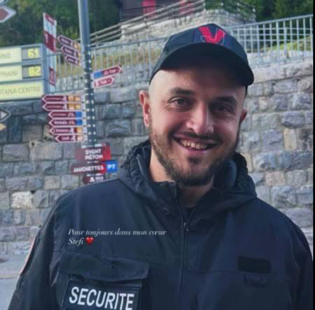 Na komemomaraciju, povodom stradanja više ljudi u požaru koji je izbio u Švajcarskoj, pozvano je preko 30 država iz Evrope i njihovi najviši zvaničnici. Kao što verovatno znate, Stefan Ivanović je tada izgubio život spasavajuću druge i njegovo ime treba da upamtimo svi.

Od naših