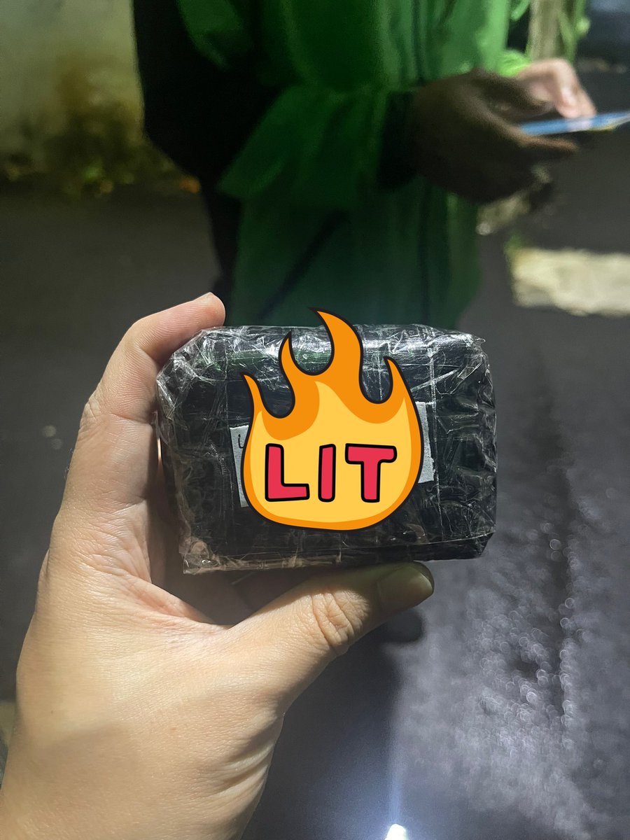 Poppers Jakarta tweet media