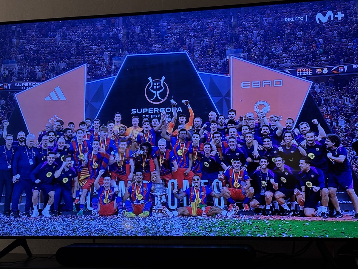 antonibassas's tweet photo. Visca el Barça i Visca Catalunya! https://t.co/LNGYIiIHgU